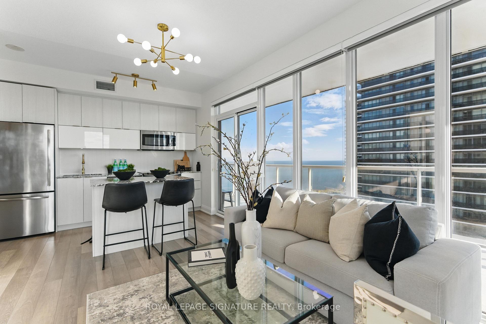 2 Bedrooms Condo at 56 Annie Craig, Toronto For sale