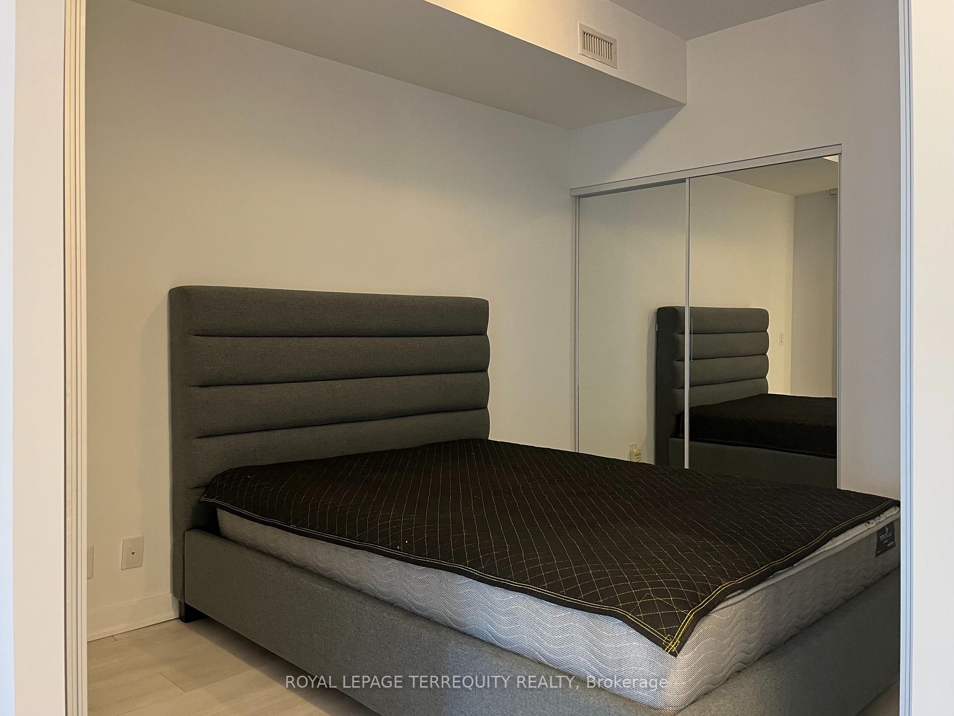 1 Bedroom Condo at 120 Parliament, Toronto For sale