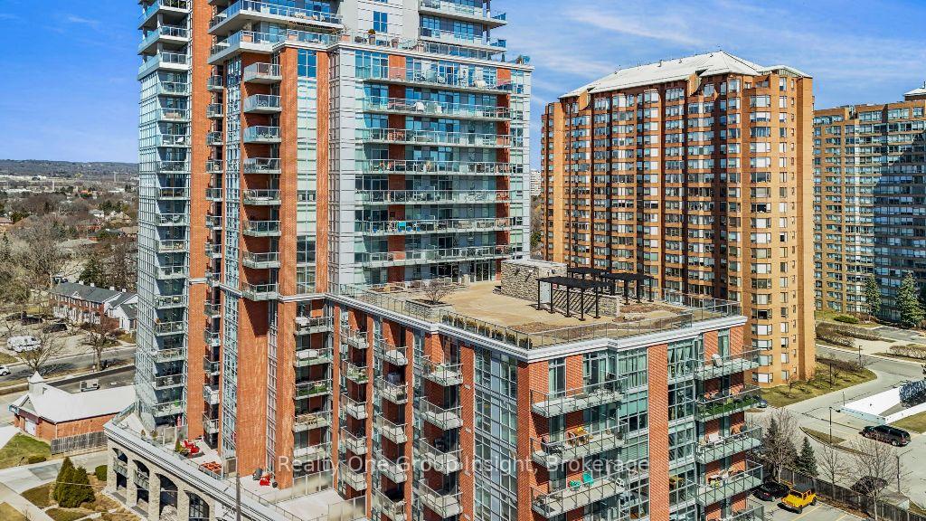 1 Bedroom Condo at 551 Maple,  Burlington For sale