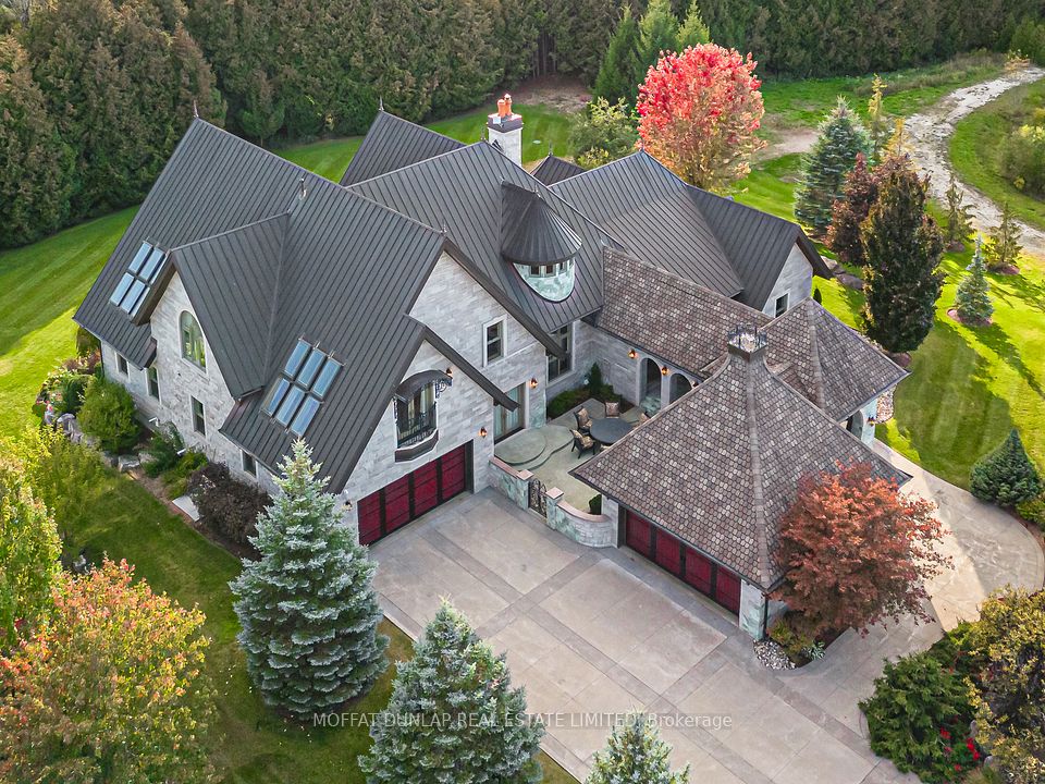 35 Daymond Drive, Puslinch, ON N0B 2J0
