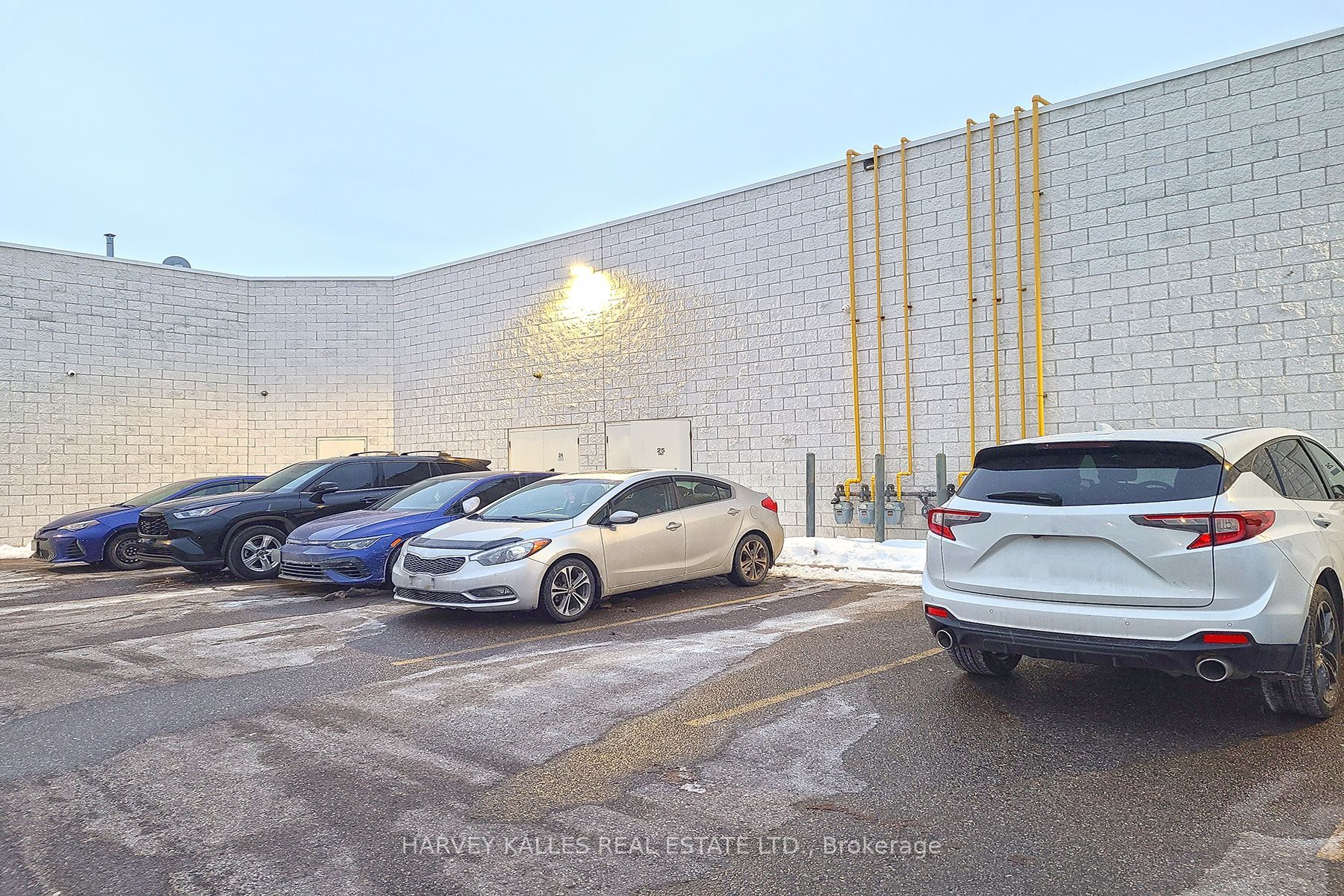 8099 Weston Road, #25