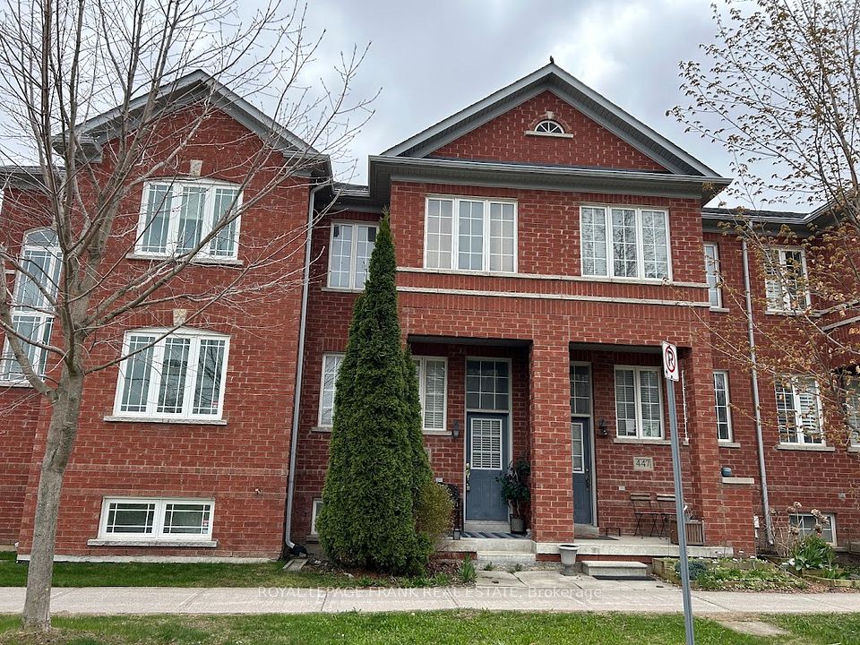 449 White's Hill