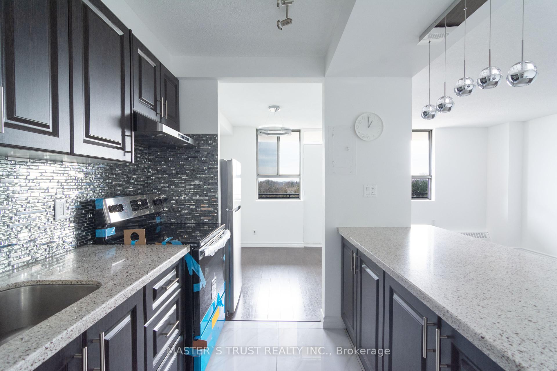 2 Bedrooms Condo at 1950 Kennedy,  Toronto For sale