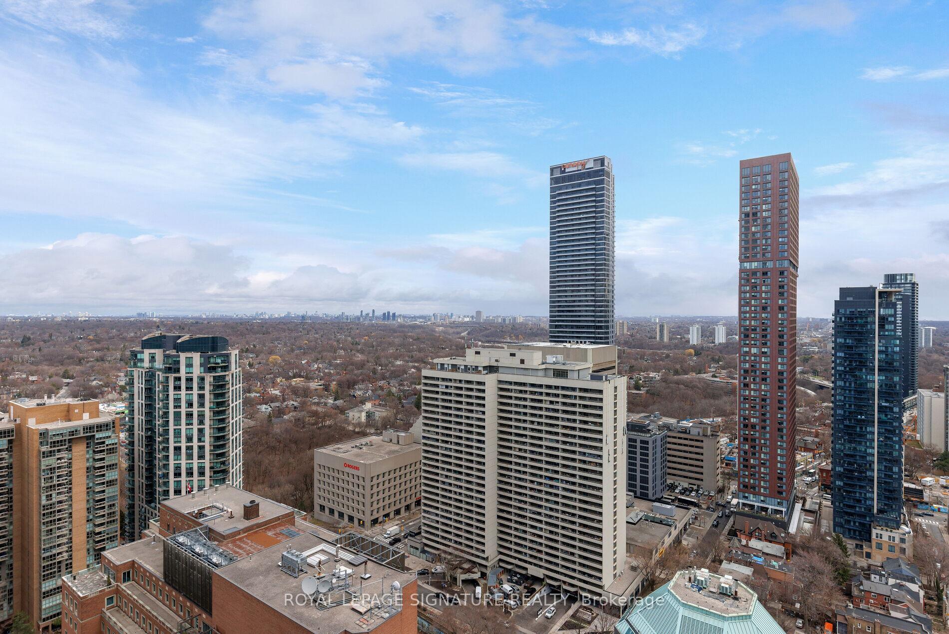 1 Bedroom Condo at 110 Charles, Toronto For sale