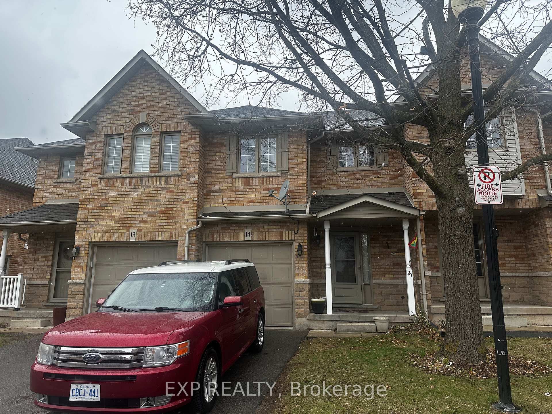 4 Bedrooms Condo at 1283 Blanshard,  Burlington For sale