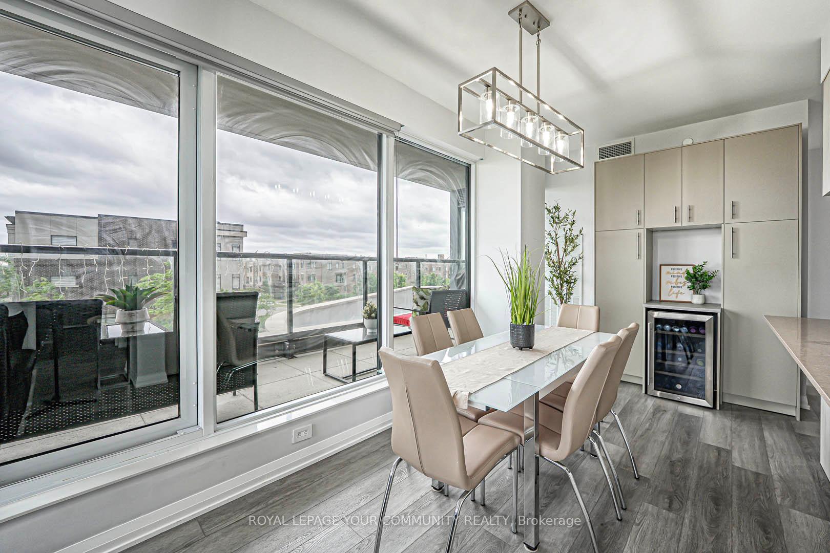 3 Bedrooms Condo at 99 EAGLE ROCK, Vaughan For sale