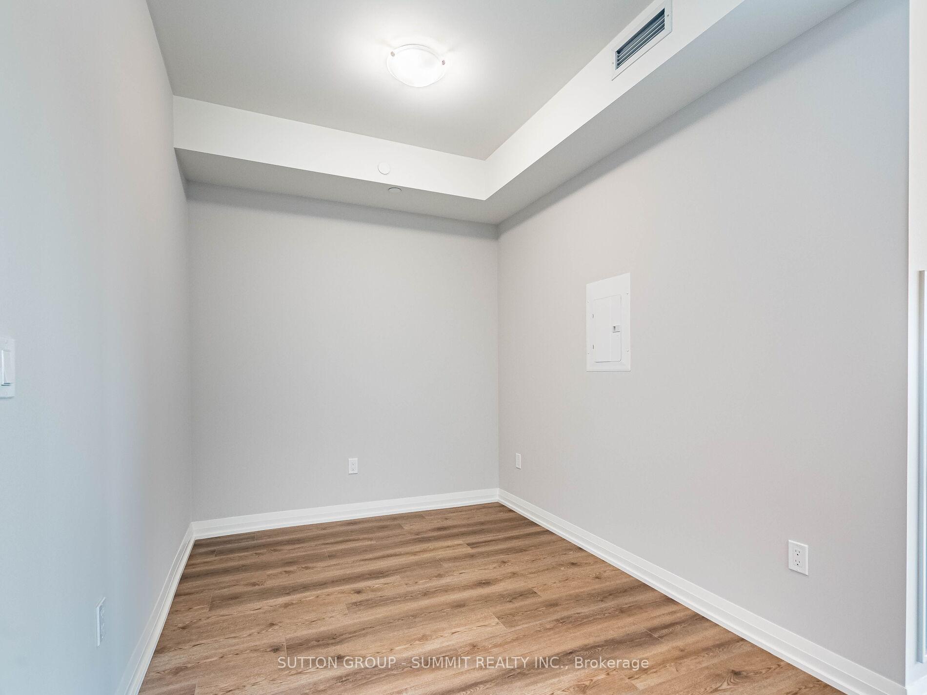 2 Bedrooms Condo at 3006 William Cutmore, Oakville For sale