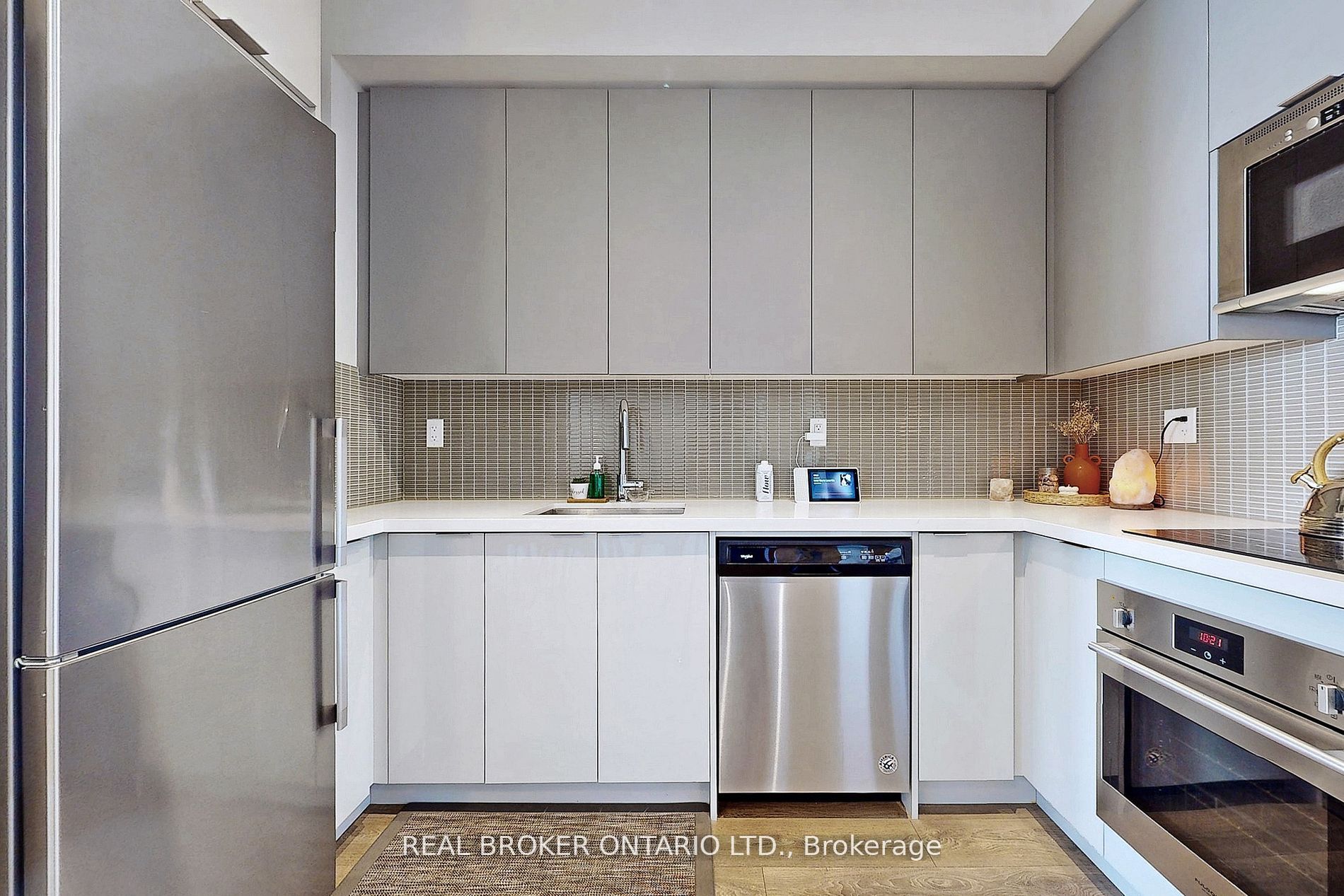 2908 Highway 7 Road, #3204