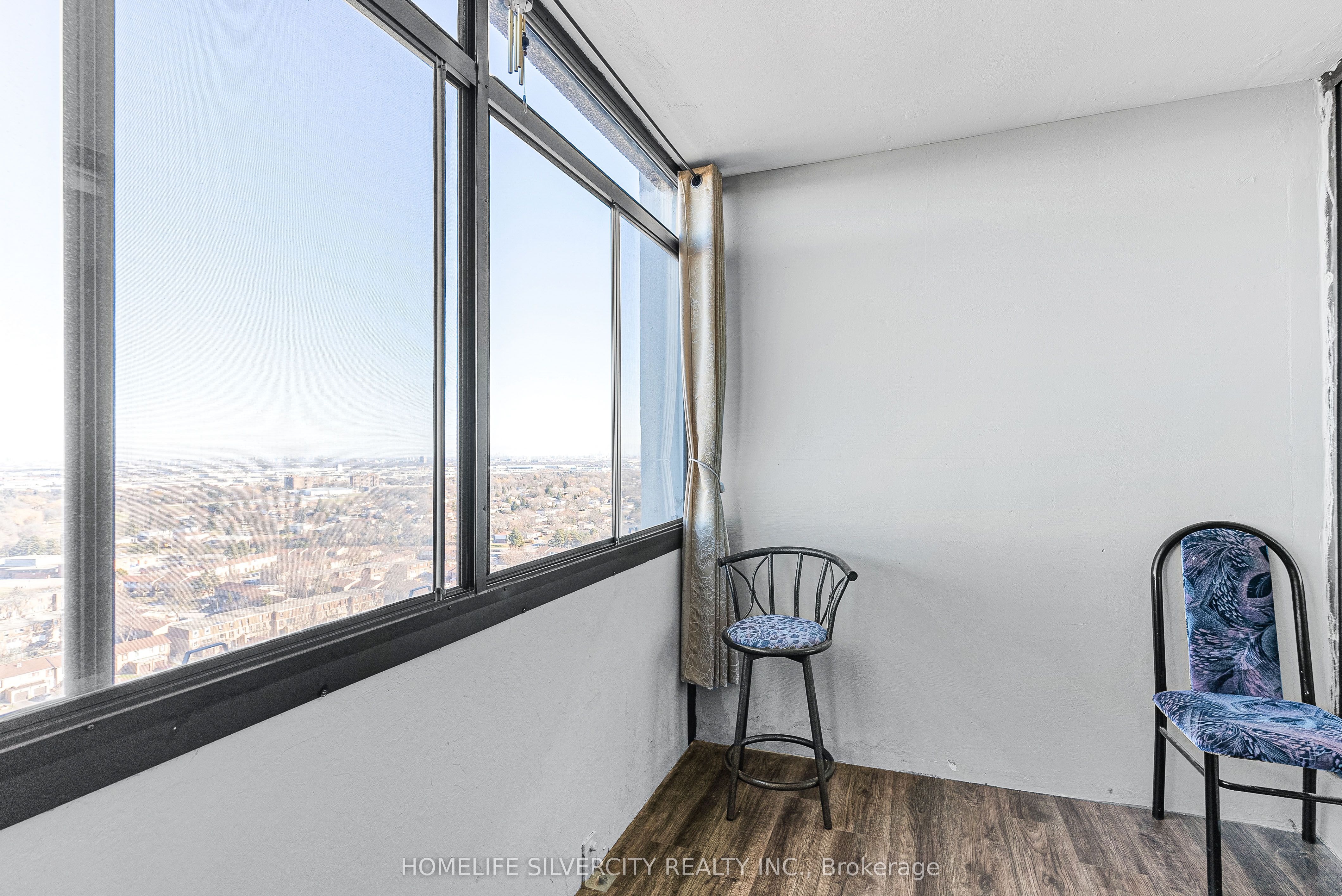18 Knightsbridge Road, #2303