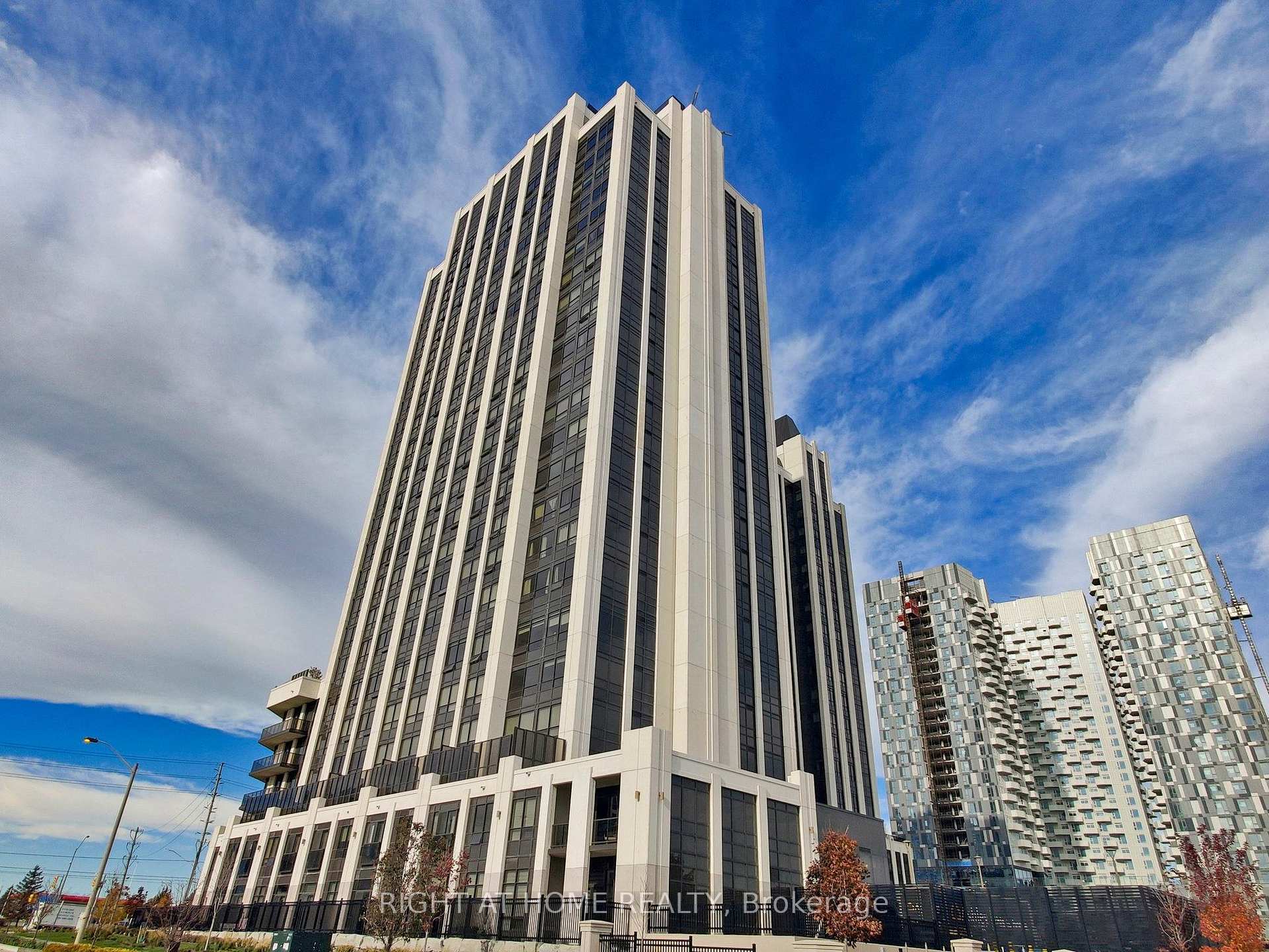 2 Bedrooms Condo at 9075 Jane, Vaughan For sale