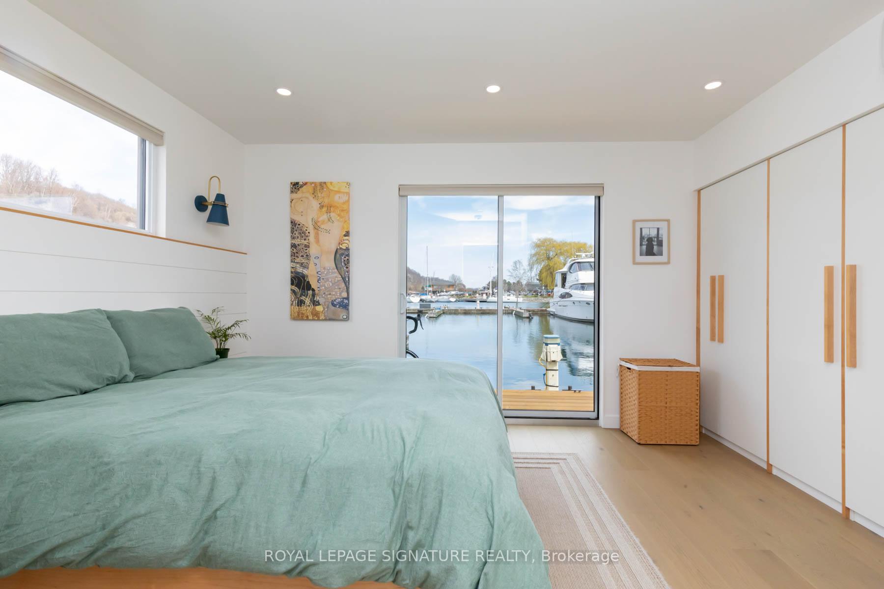 1 Bedroom Condo at 7 Brimley,  Toronto For sale