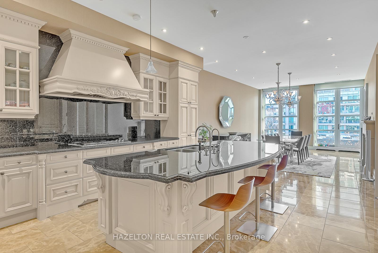 4 Bedrooms Condo at 118 Yorkville, Toronto For sale
