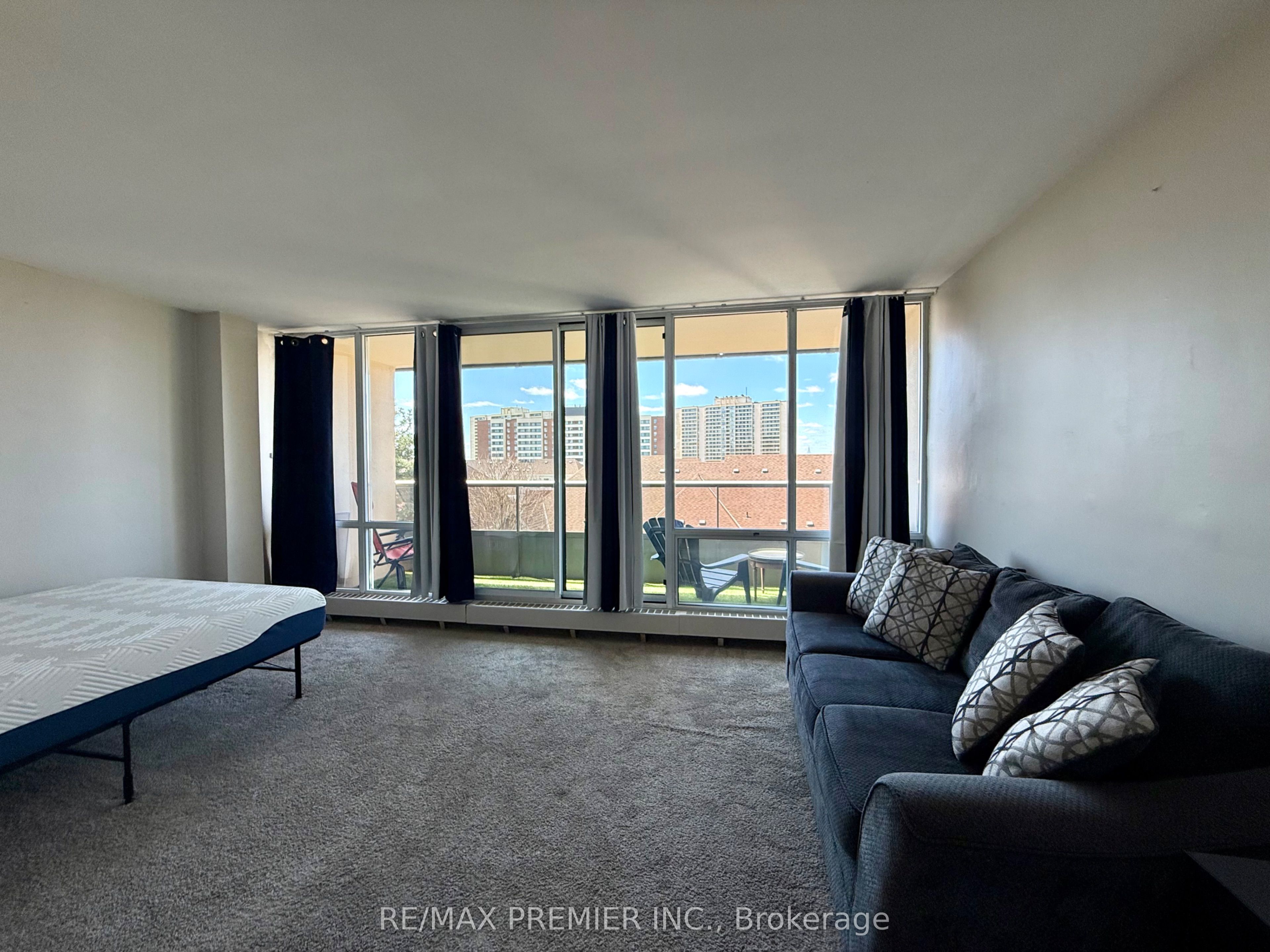 31 Four Winds Drive, #502