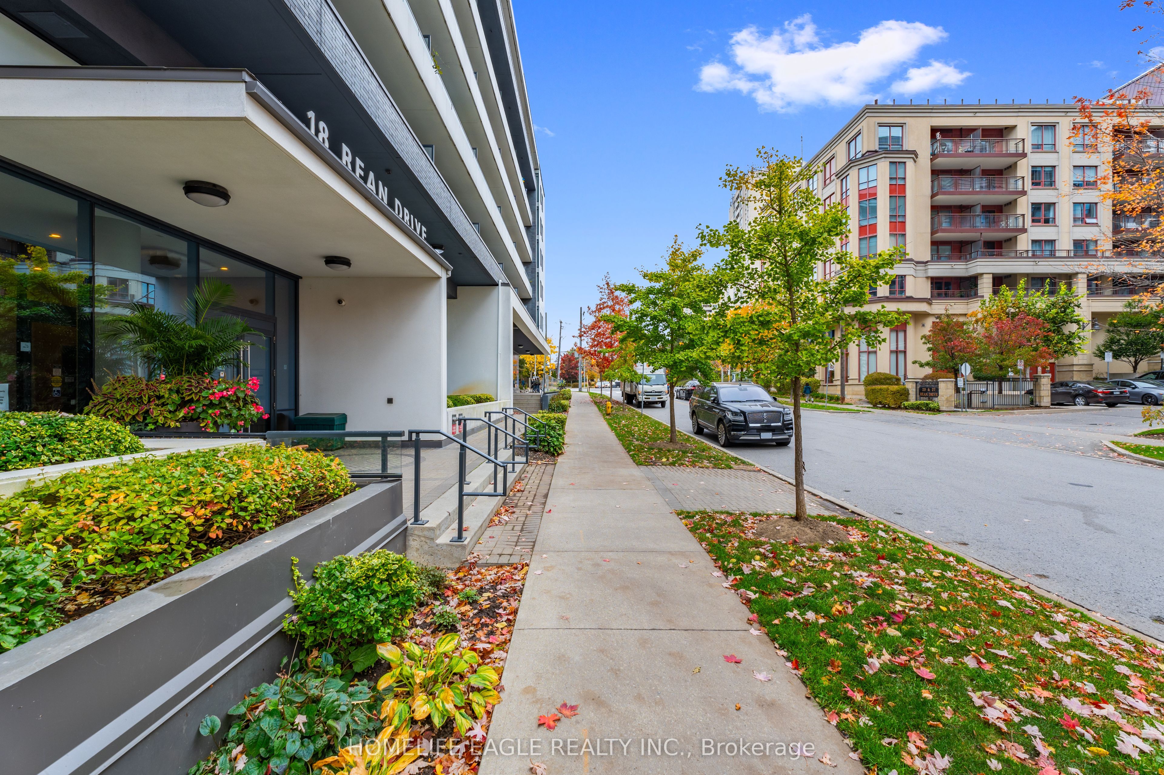 18 Rean Drive, #222