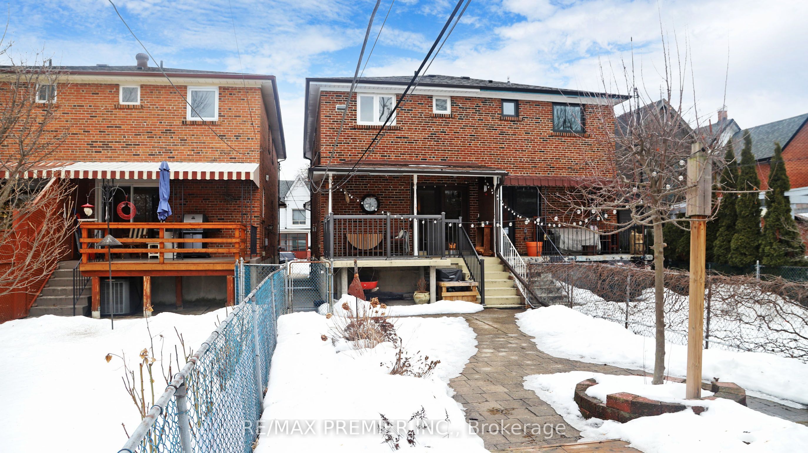 216 Medland Street, Toronto, ON M6P 2N7