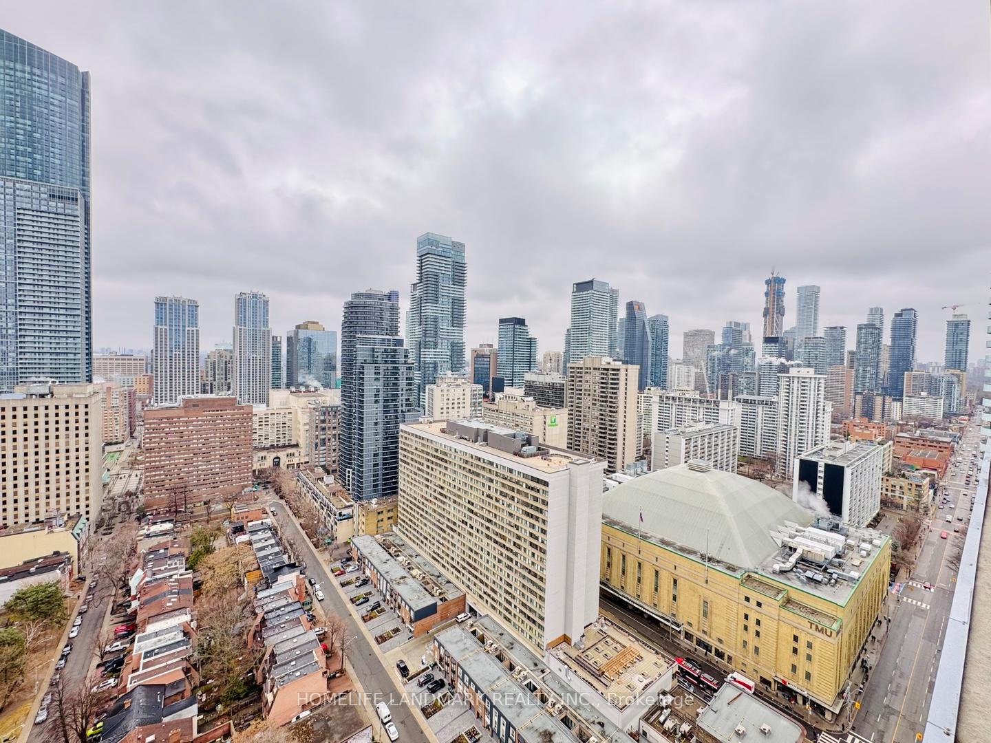 2 Bedrooms Condo at 365 Church,  Toronto For sale