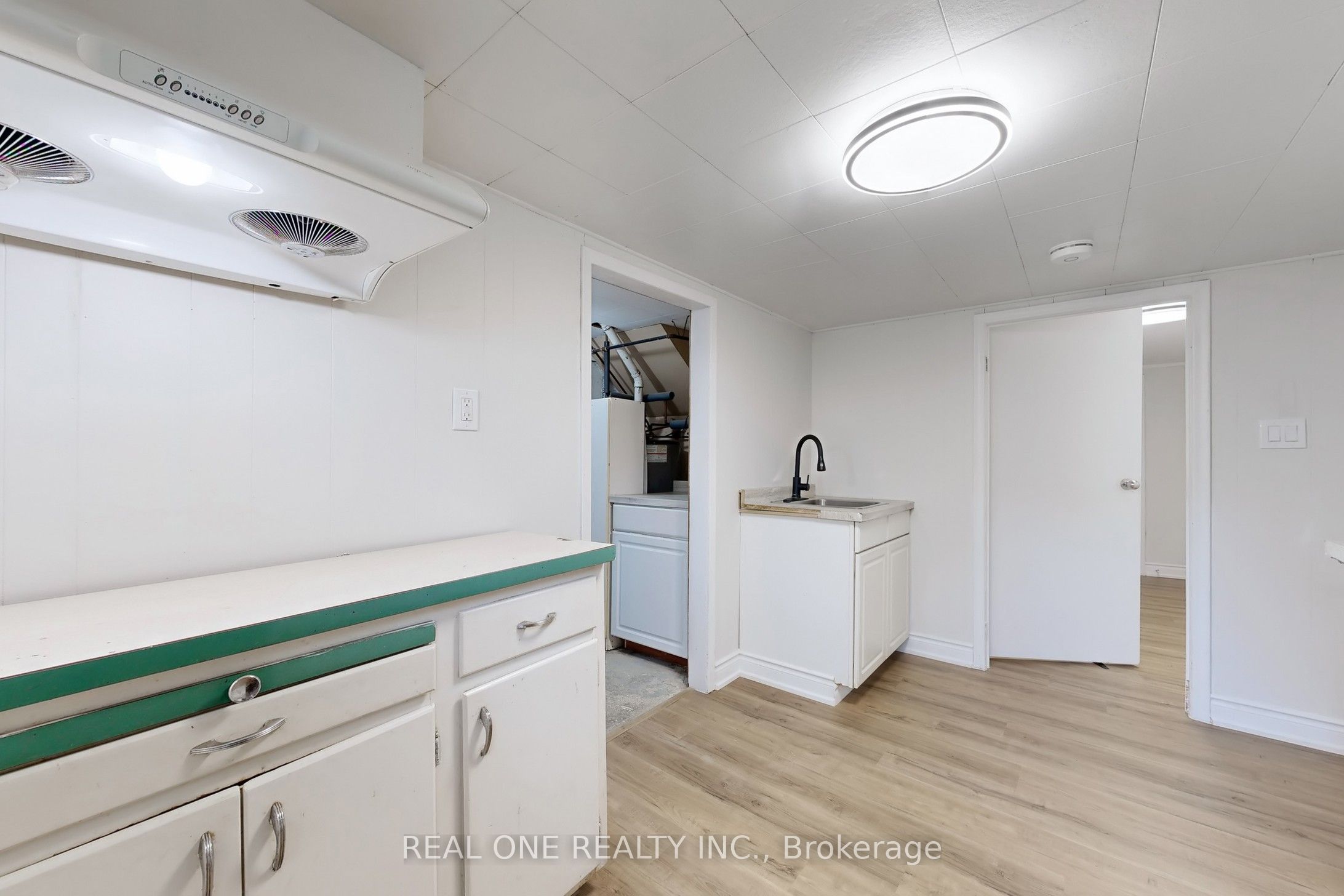 136 Gibb Street