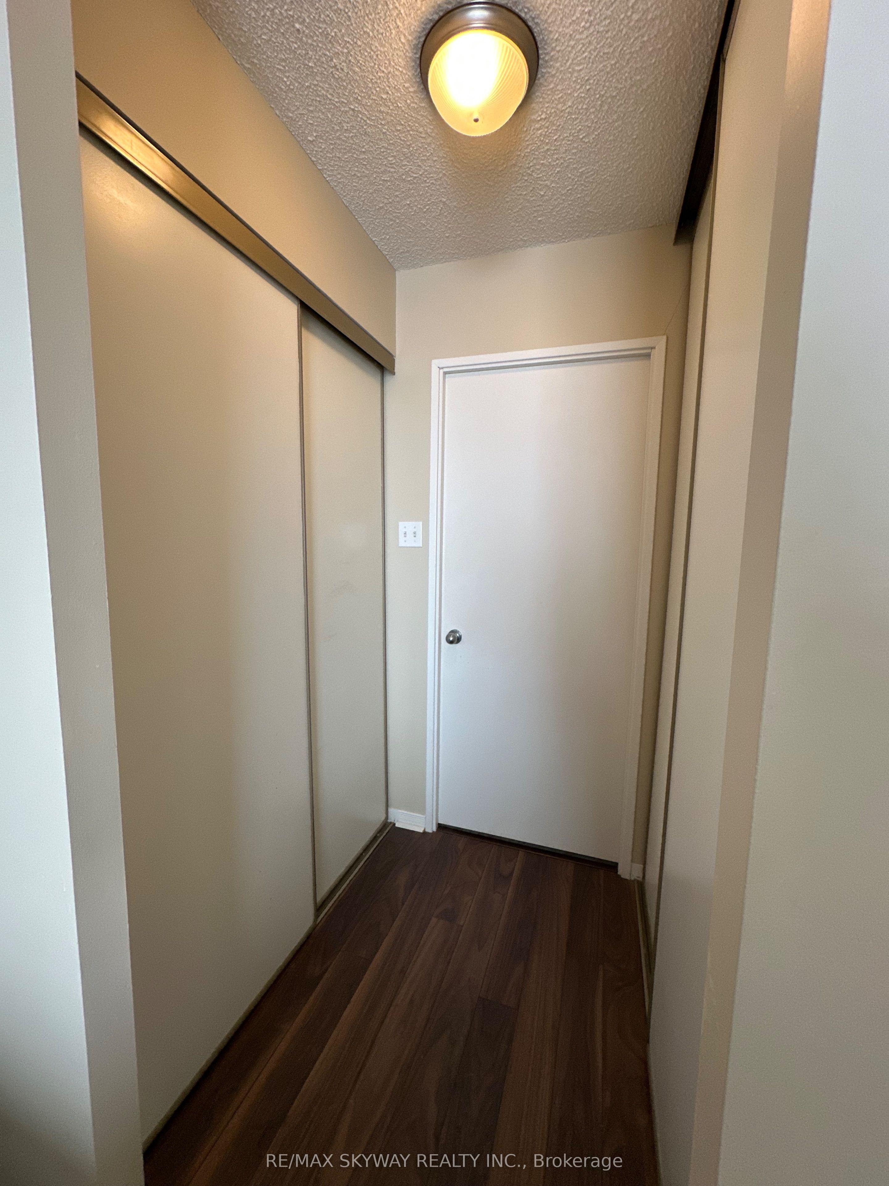 75 King Street E, #1104