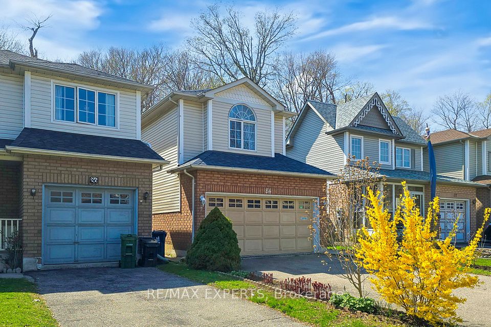 84 Piperbrook