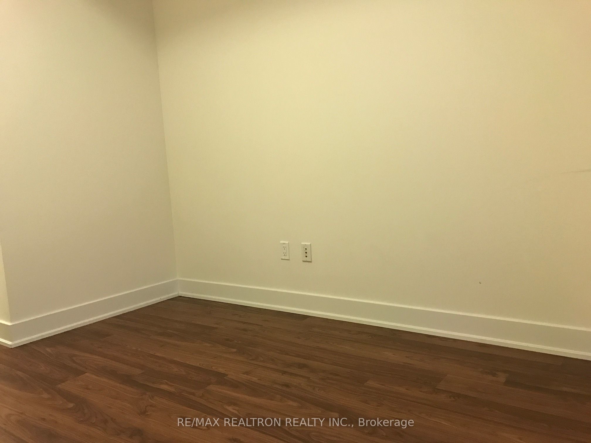 88 Sheppard Avenue E, #209
