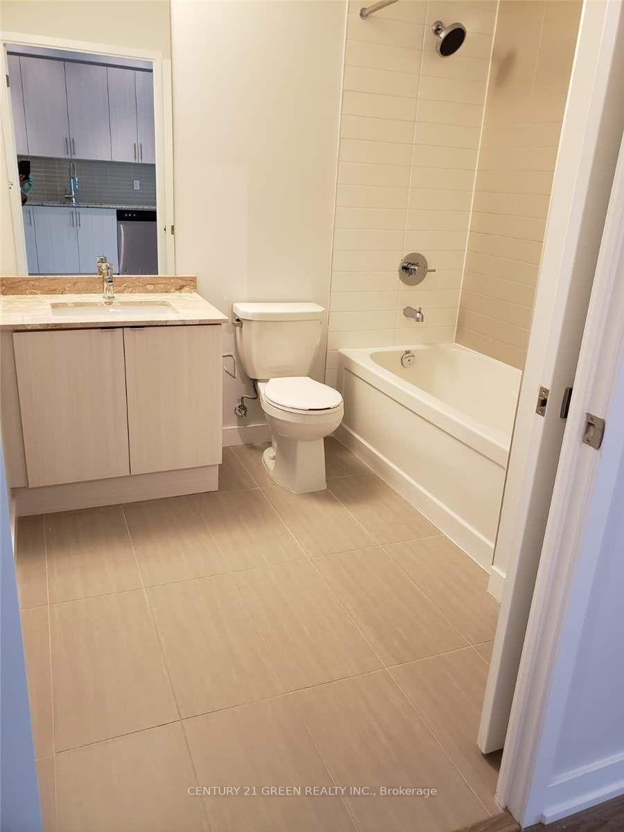 2 Bedrooms Condo at 4055 Parkside Village, Mississauga For sale