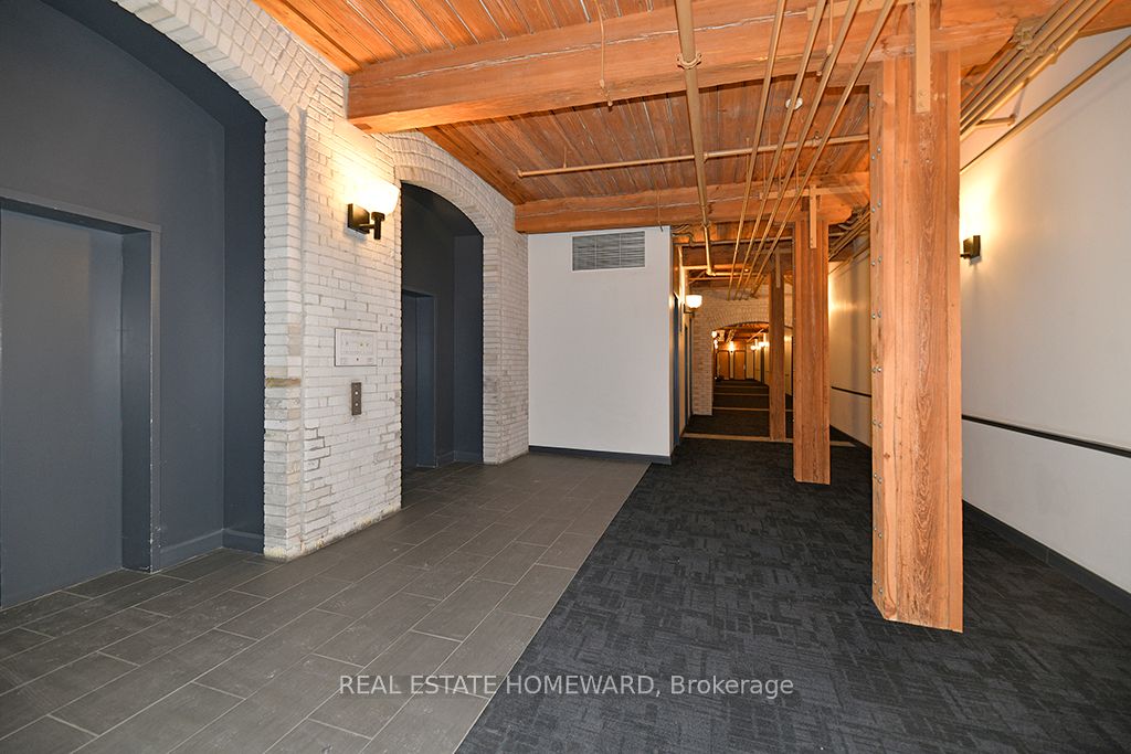 993 Queen Street W, #315