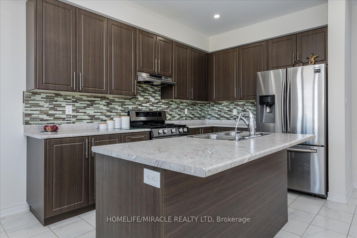 12 Janes Crescent, New Tecumseth, ON L9R 0T2
