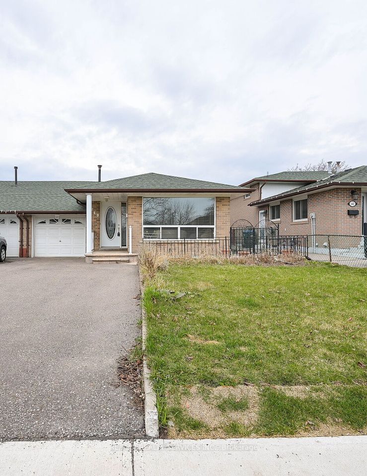 140 Clarence Street, Brampton, ON L6W 1S9