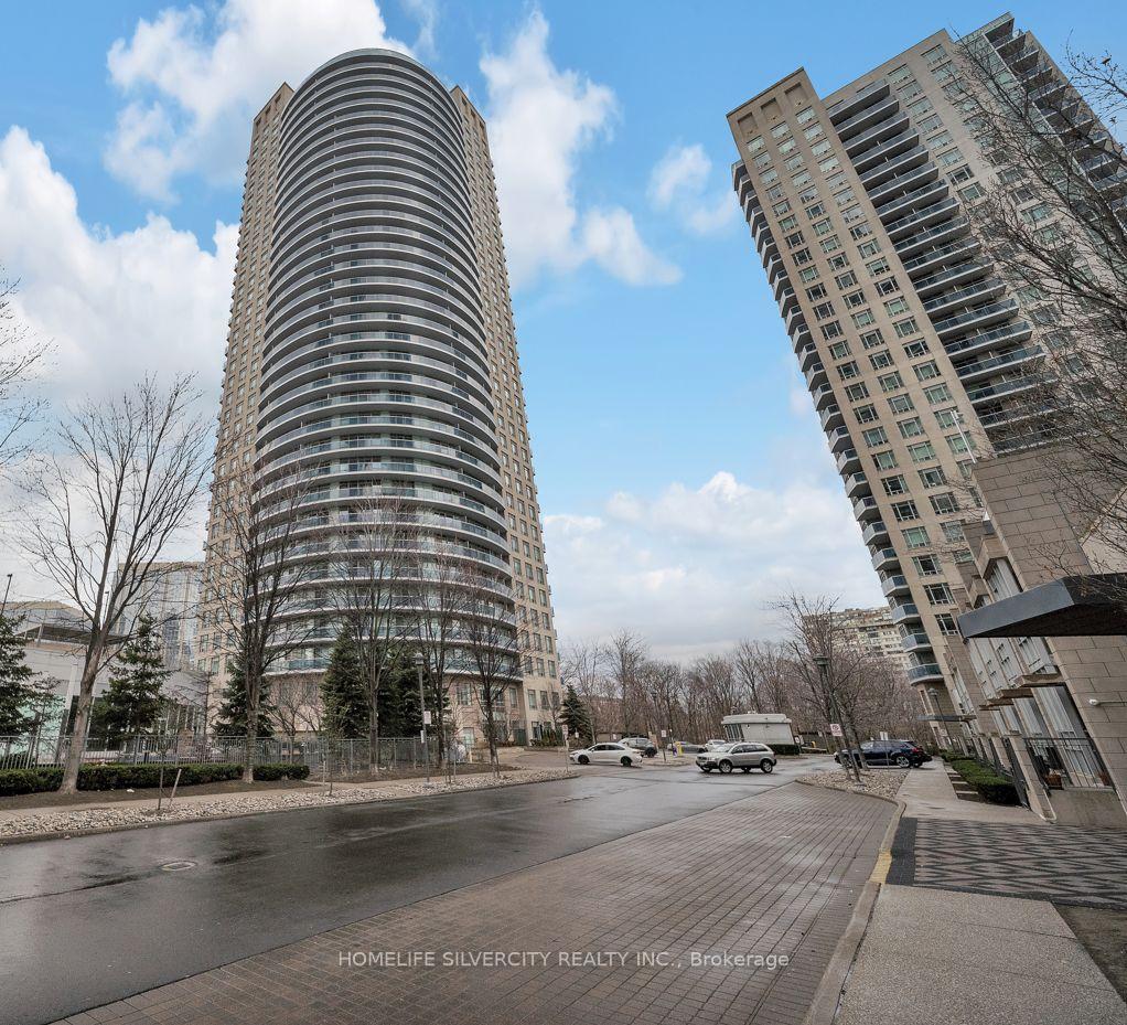 2 Bedrooms Condo at 80 Absolute, Mississauga For sale