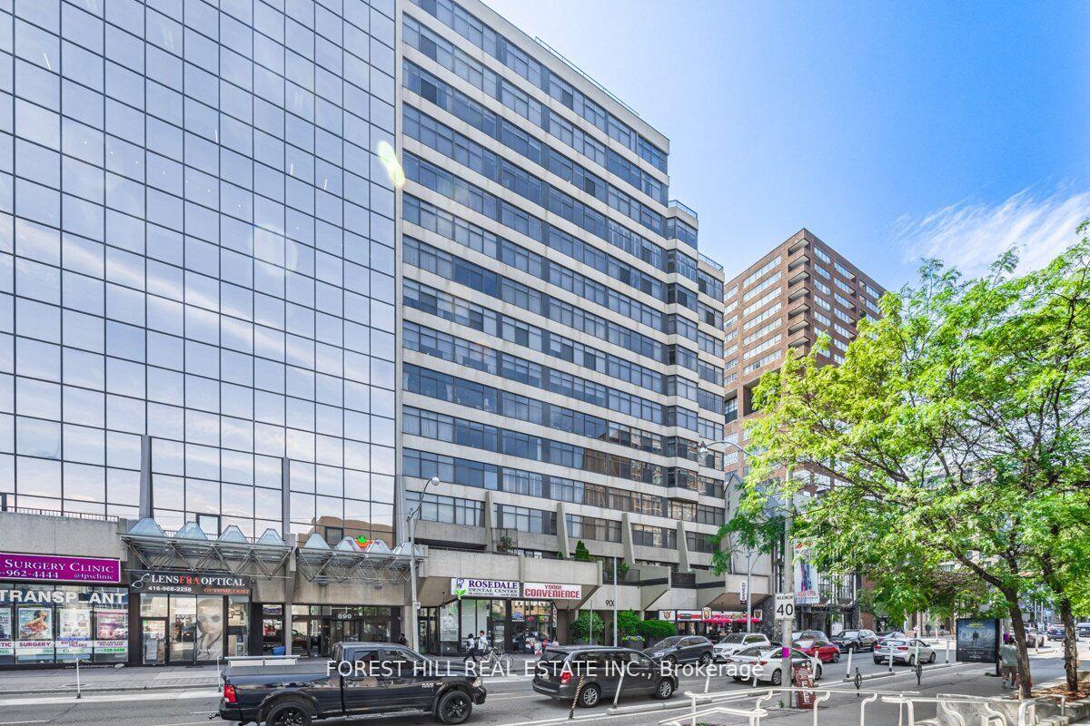 3 Bedrooms Condo at 900 Yonge, Toronto For sale