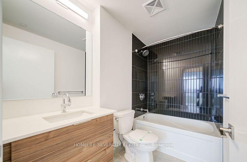 2 Bedrooms Condo at 2501 Saw Whet,  Oakville For sale
