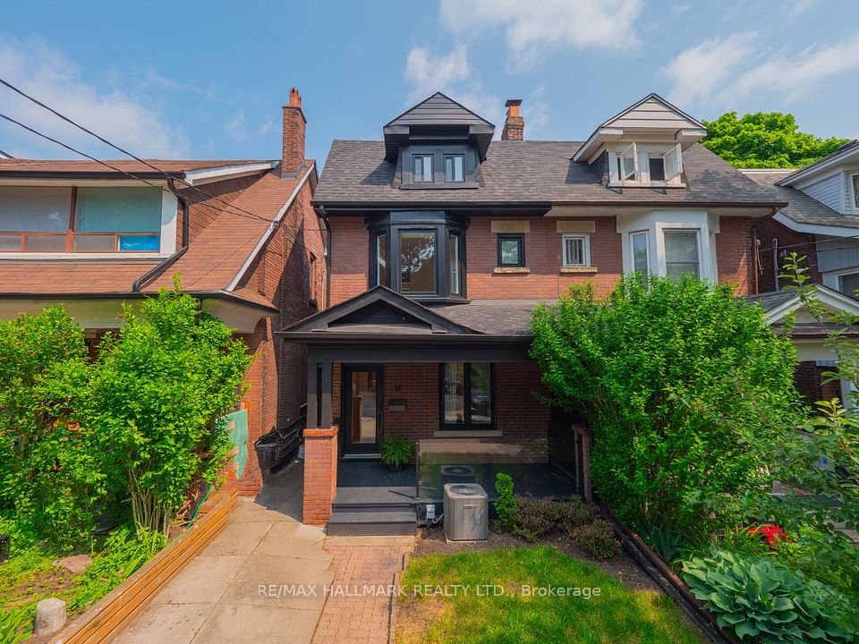 18 Millbrook Crescent