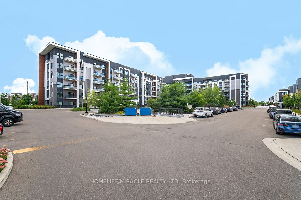 Property at #625 - 128 Grovewood Common, Oakville, ON L6H 0X3