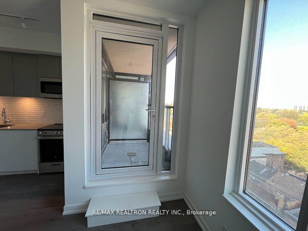 1 Bedroom Condo at 270 Dufferin, Toronto For sale