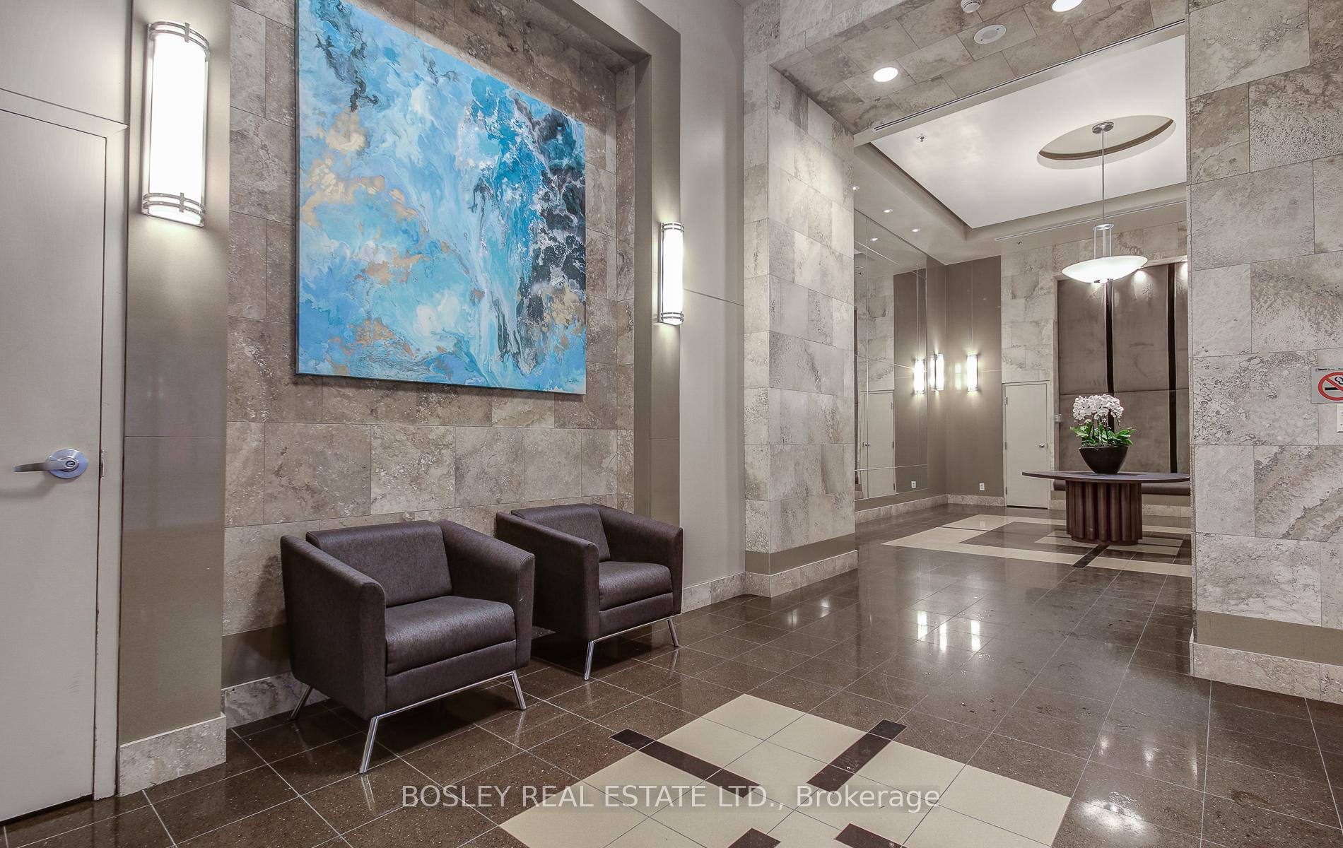 2 Bedrooms Condo at 8 Park, Toronto For sale