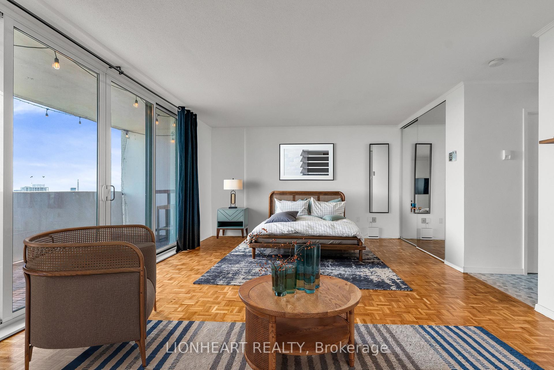 Condo at 40 Homewood, Toronto For sale