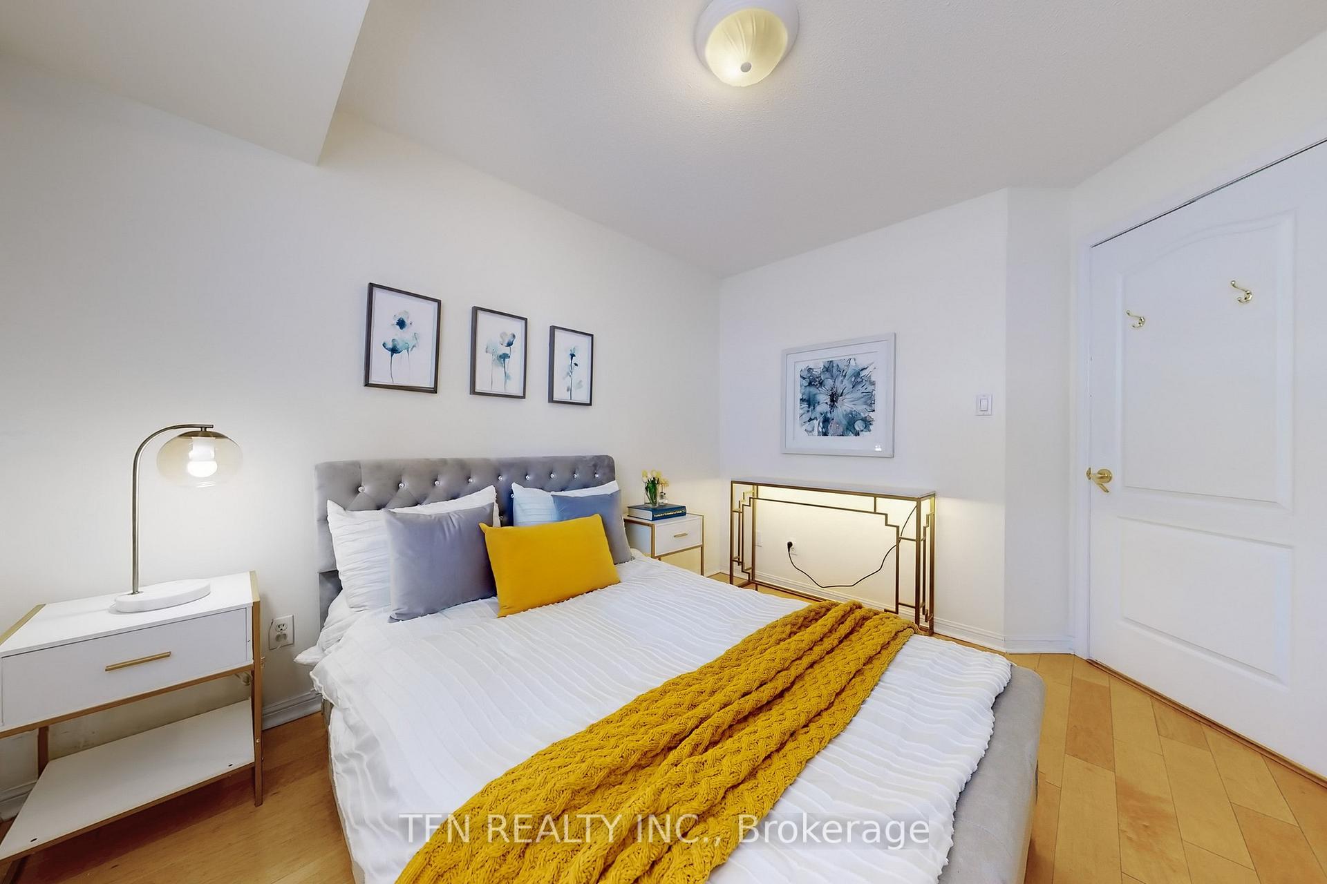 3 Bedrooms Condo at 3130 Yonge, Toronto For sale