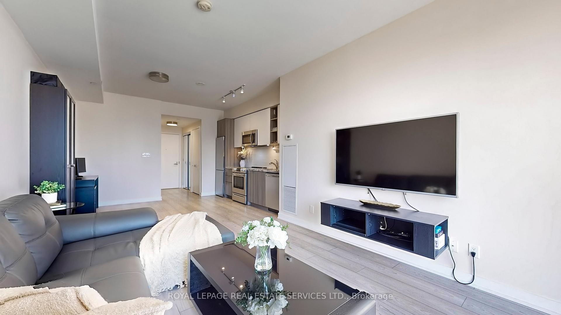 1 Bedroom Condo at 30 Ordnance, Toronto For sale