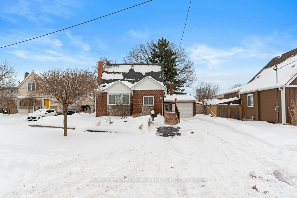 18 Flanders Avenue, St. Catharines, ON L2M 5X3