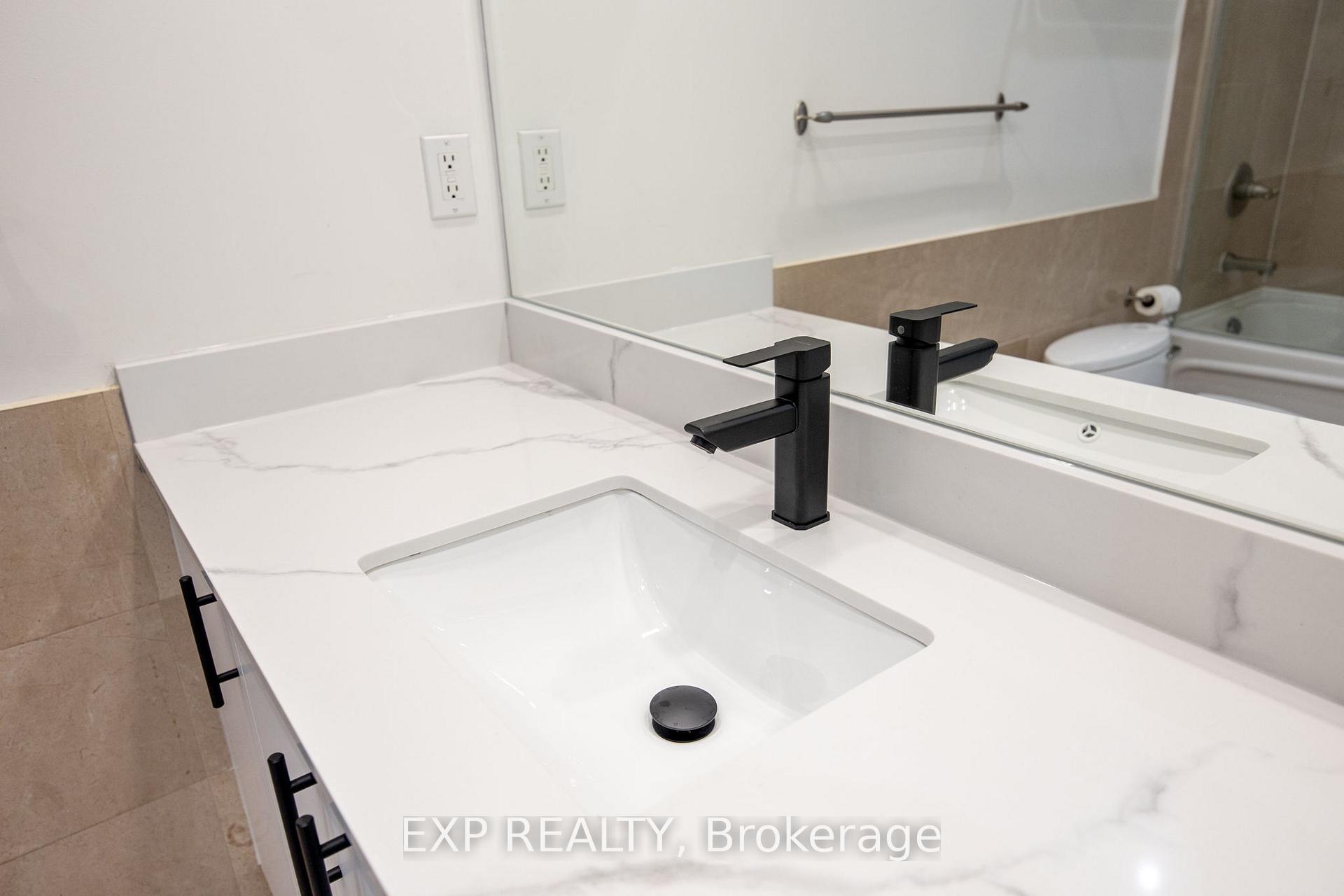 1 Bedroom Condo at 4090 Living Arts, Mississauga For sale