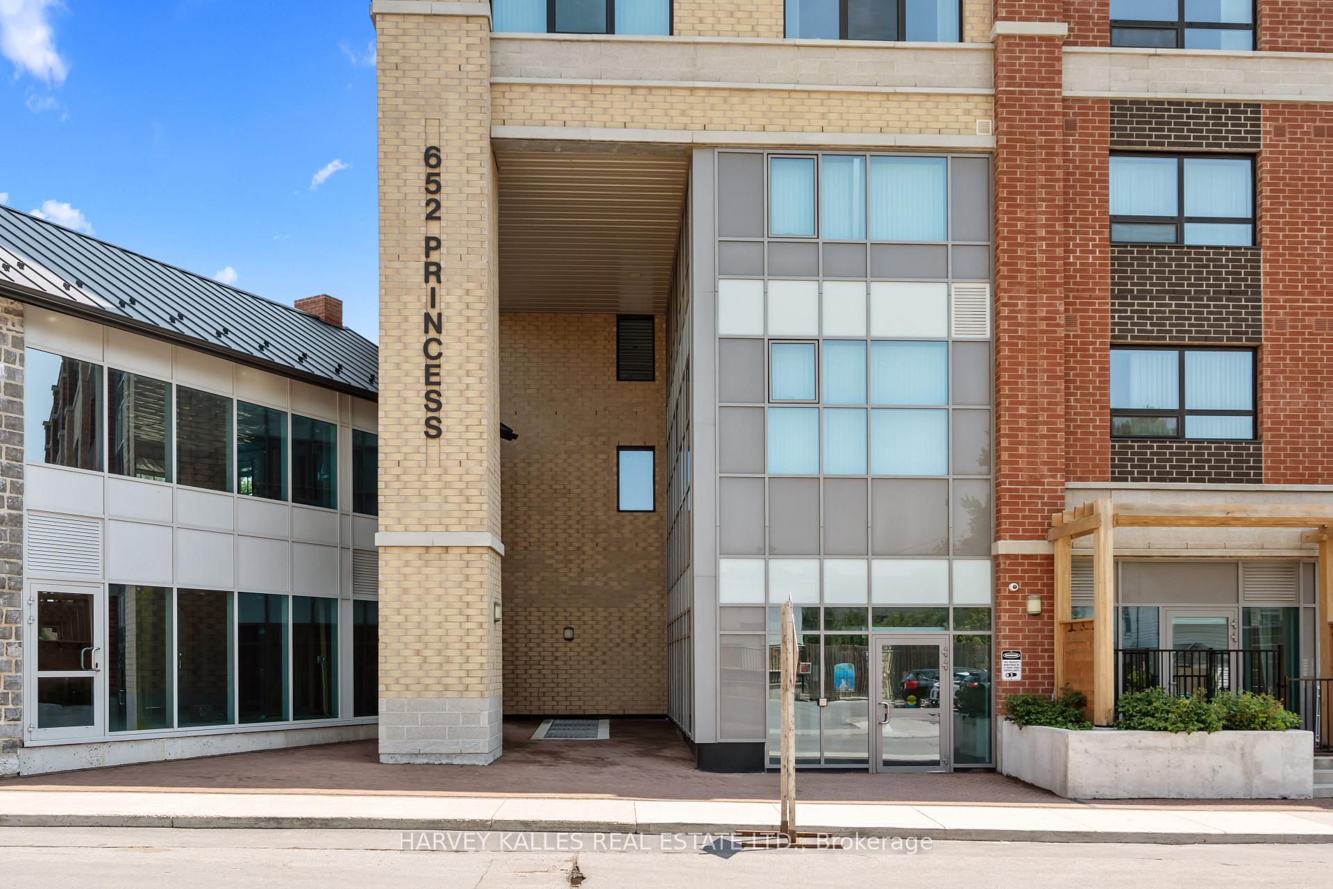 652 Princess Street 237