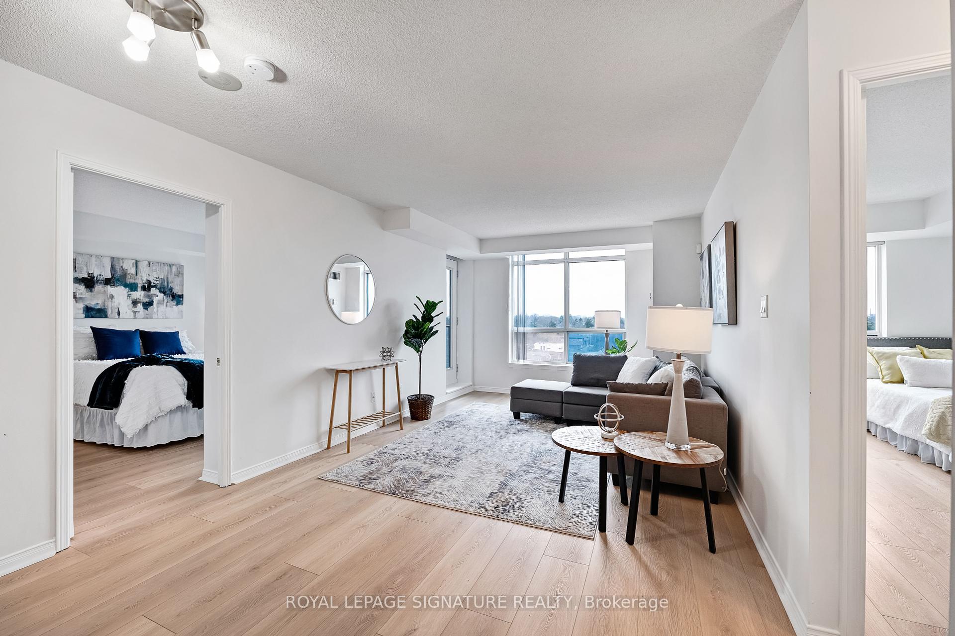 2 Bedrooms Condo at 233 Beecroft, Toronto For sale