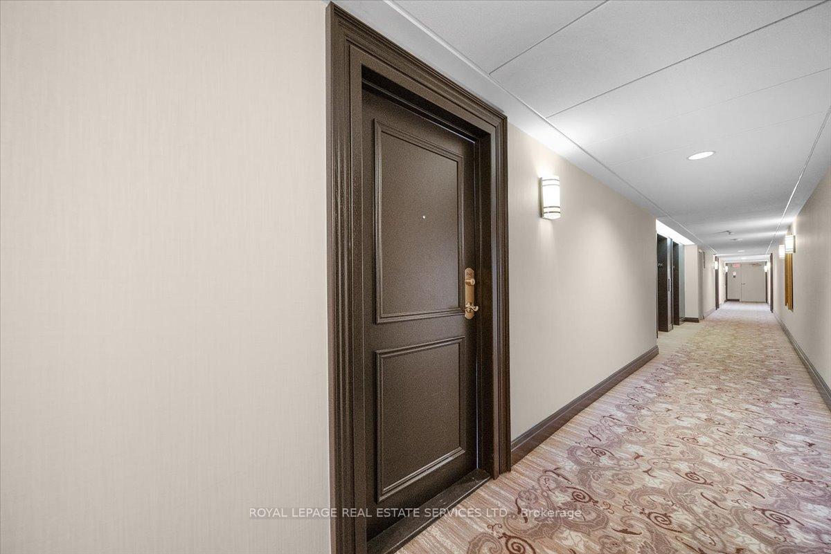 3 Bedrooms Condo at 271 Ridley, Toronto For sale