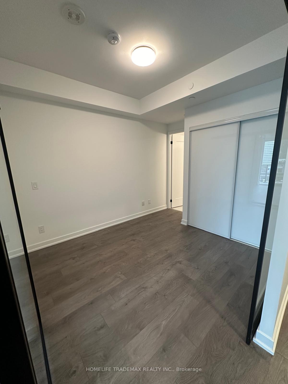 2 Bedrooms Condo at 5 Defries,  Toronto For sale