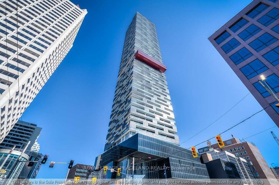8 Eglinton