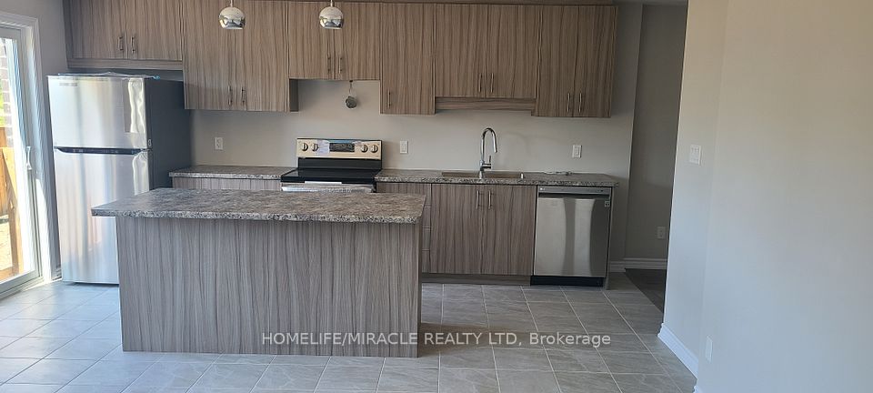 #4 - 17 Renfrew Trail, Welland, ON L3C 0K2