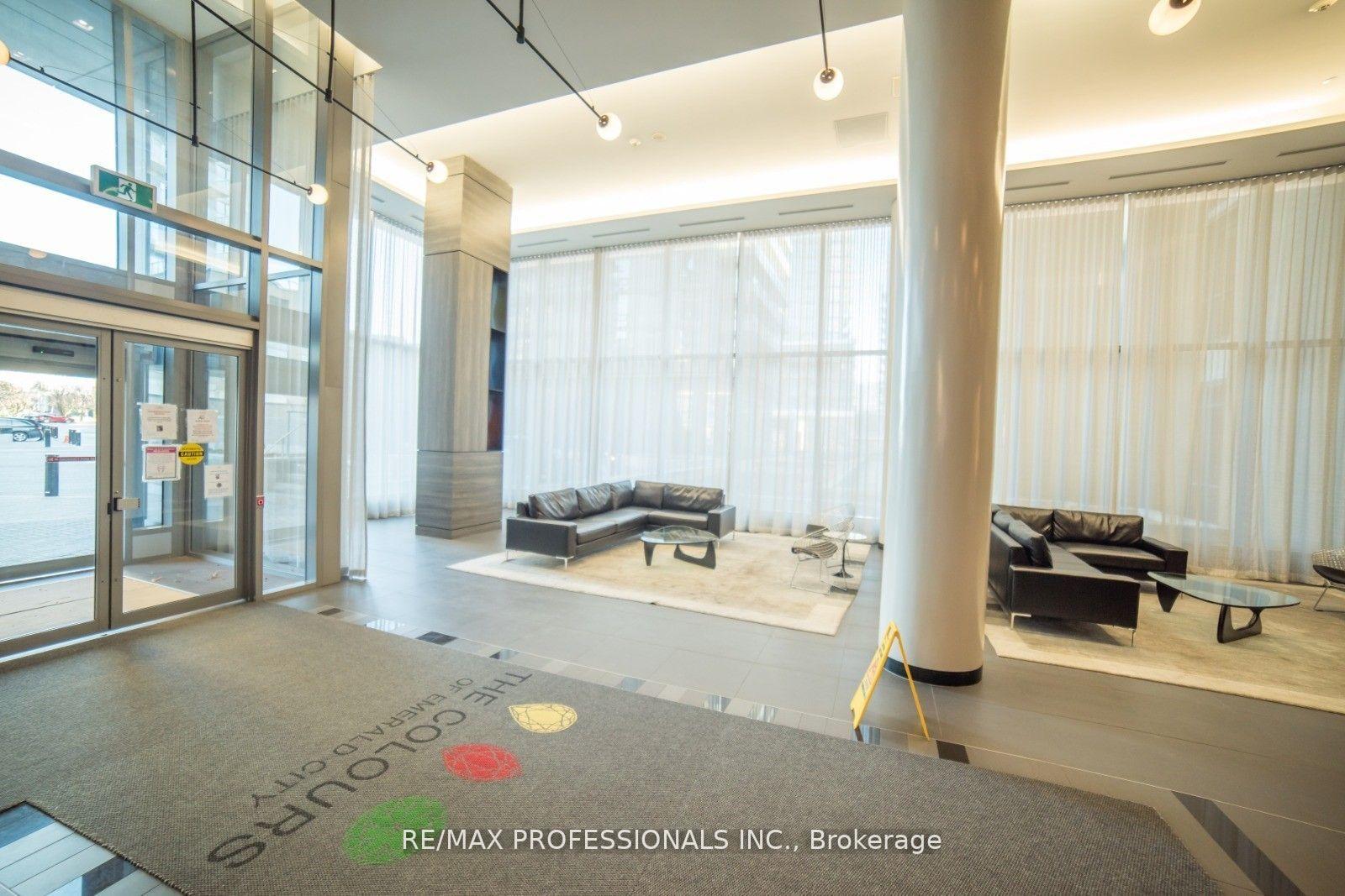 2 Bedrooms Condo at 52 Forest Manor, Toronto For sale