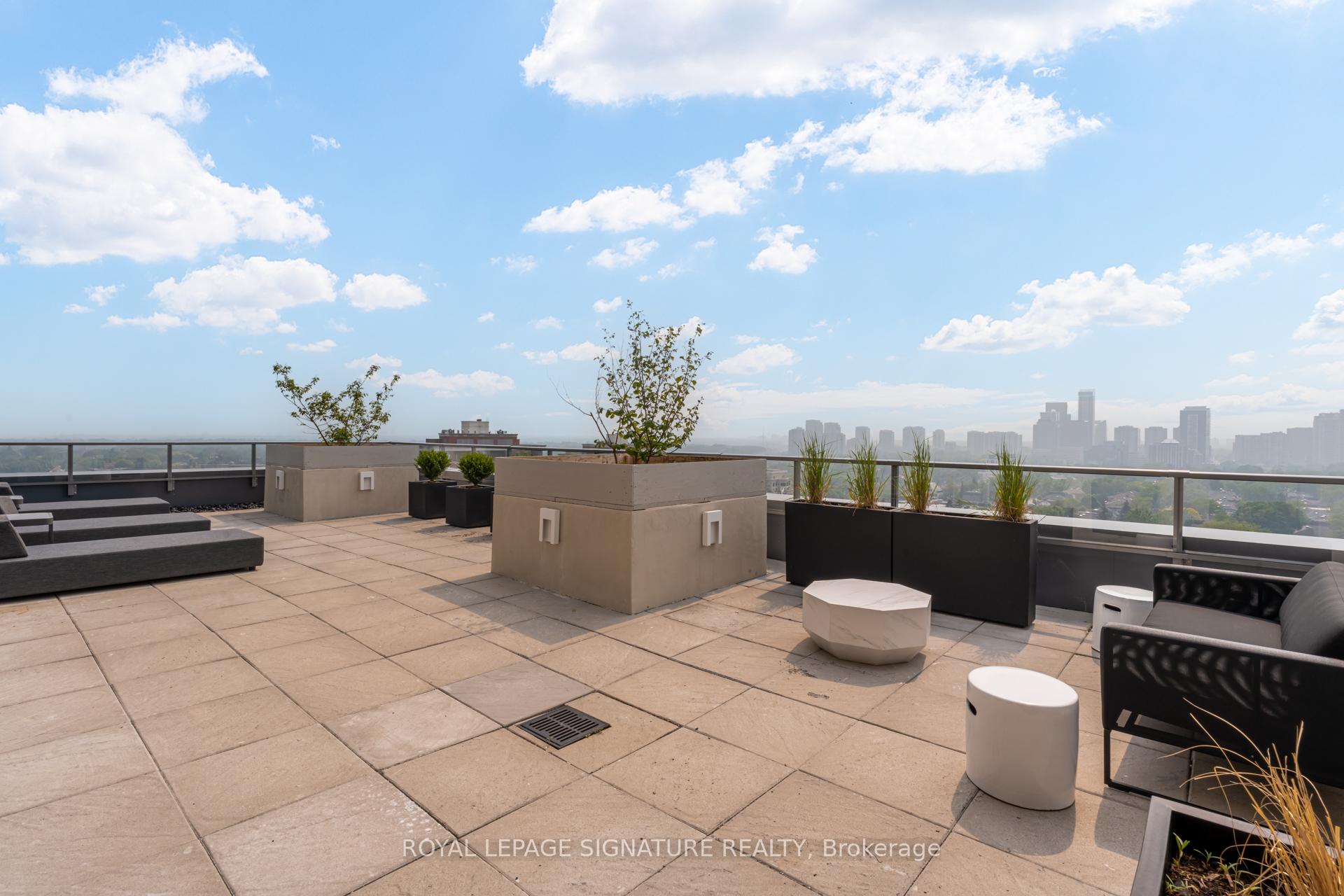 2 Bedrooms Condo at 2 Teagarden, Toronto For sale