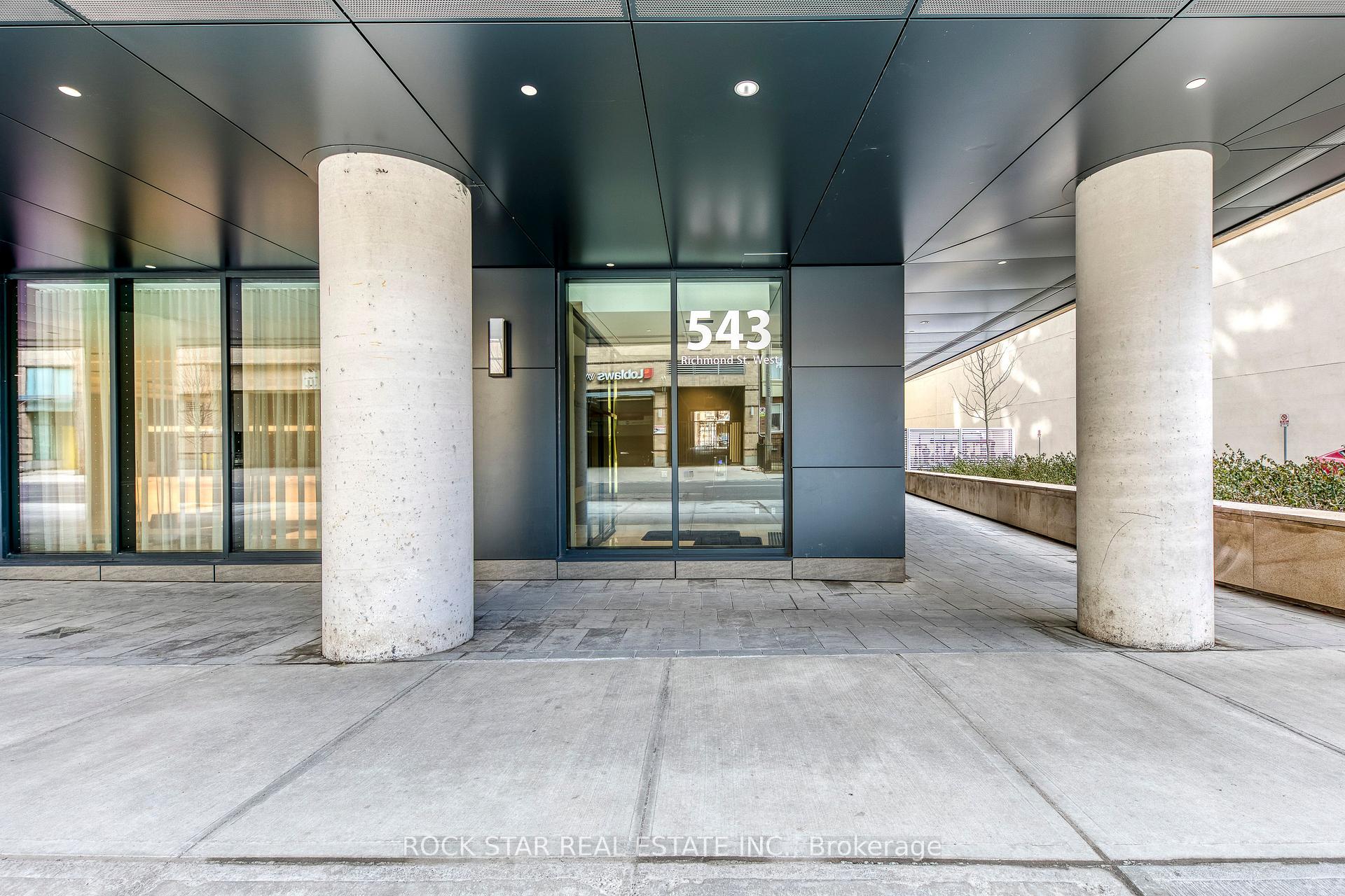 2 Bedrooms Condo at 543 Richmond,  Toronto For sale