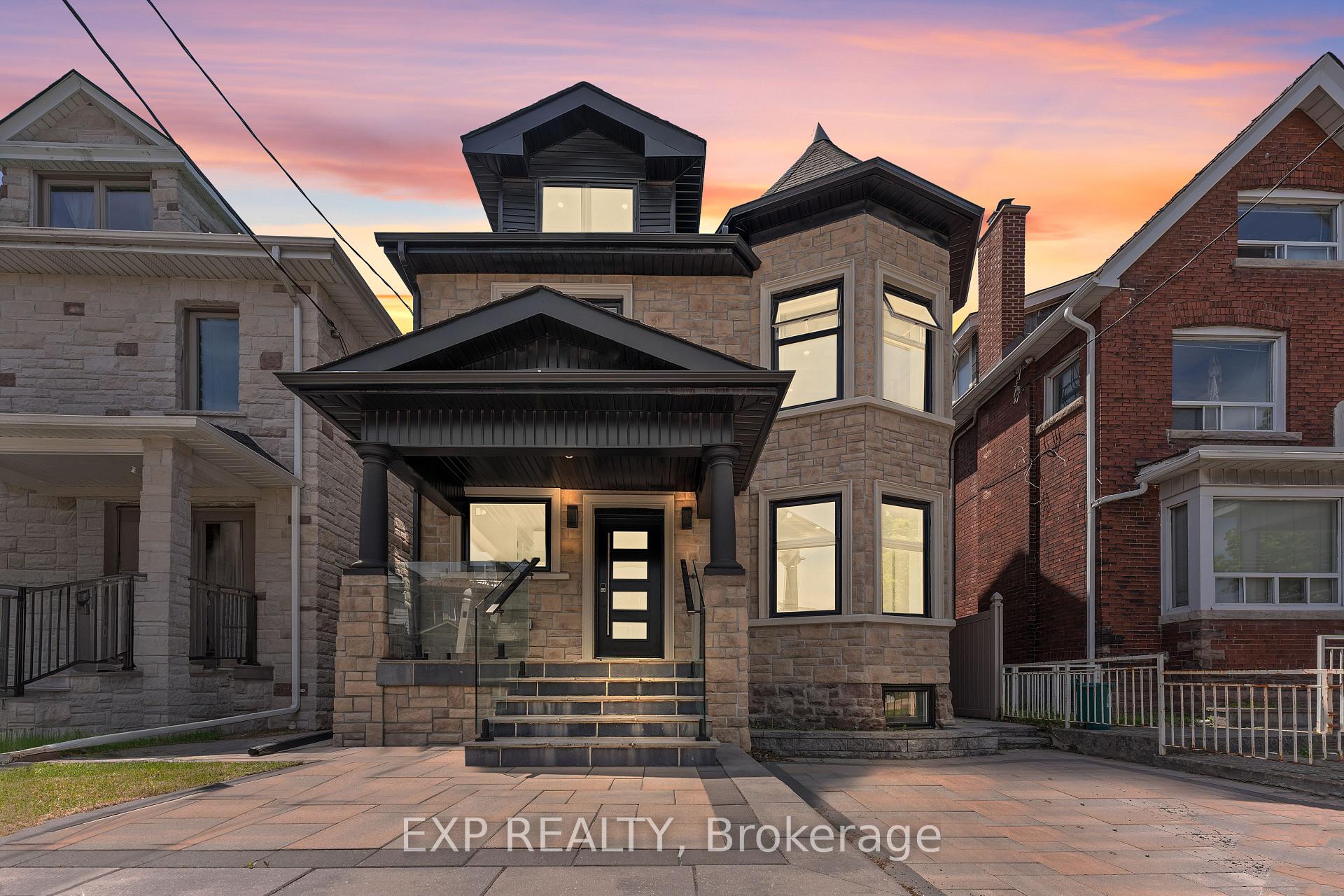 298 Keele Street, Toronto, ON M6P 2K4